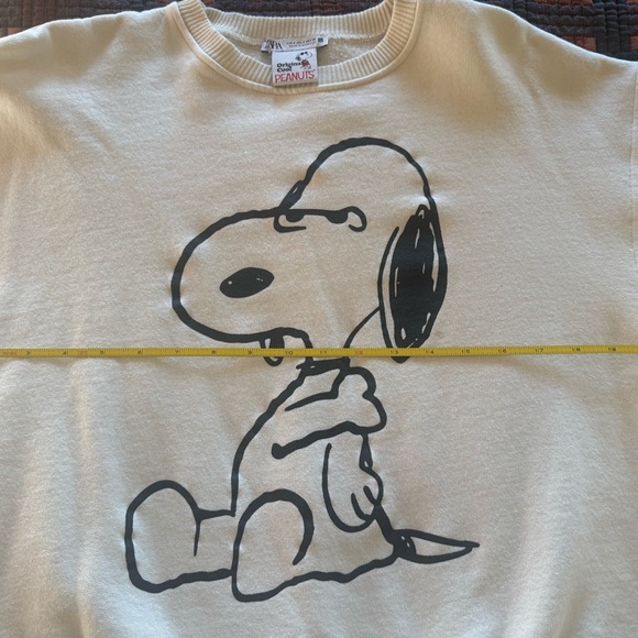 Zara Cream Snoopy Peanuts Sweatshirt - Picture 5 of 6